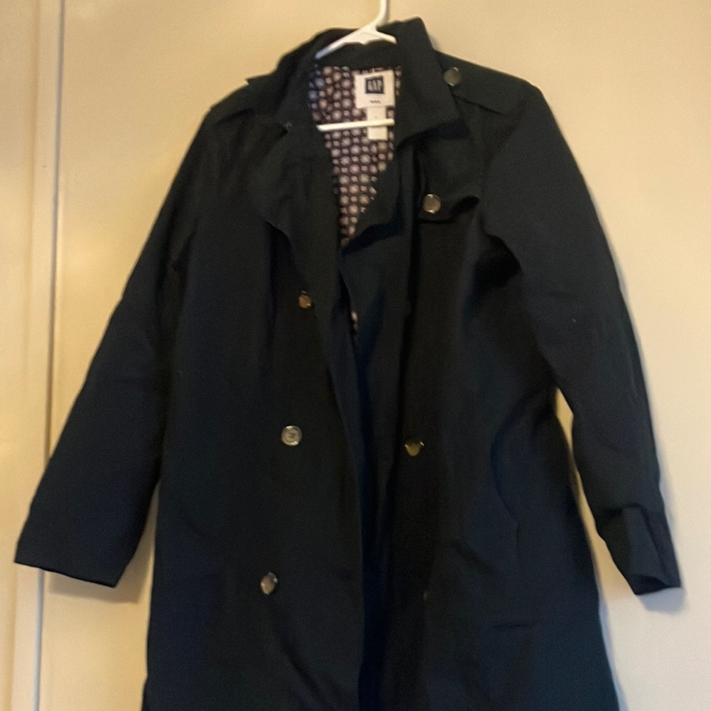 Size large Gap black coat